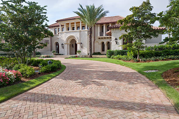 Best Professional Driveway Pavers  in Freeport, IL